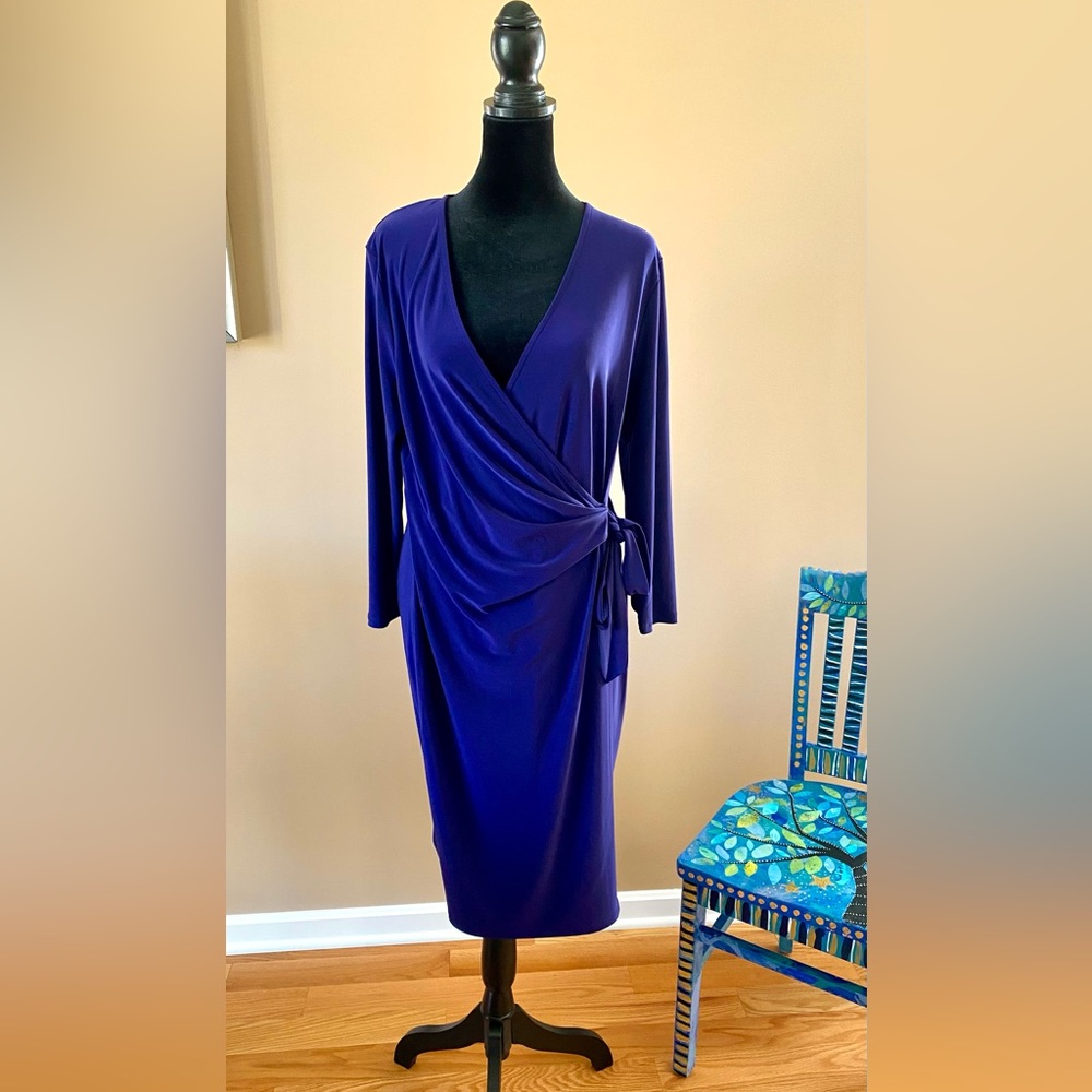 Anne Klein Size 12 faux wrap V-neck dress, side tie, purple